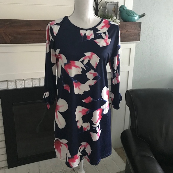 Mini Dress (S-XL) - Picture 3 of 5